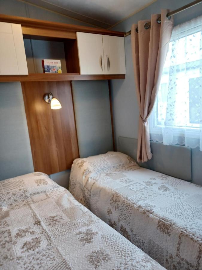 Vista Caravan Hire Seasalter Exterior photo